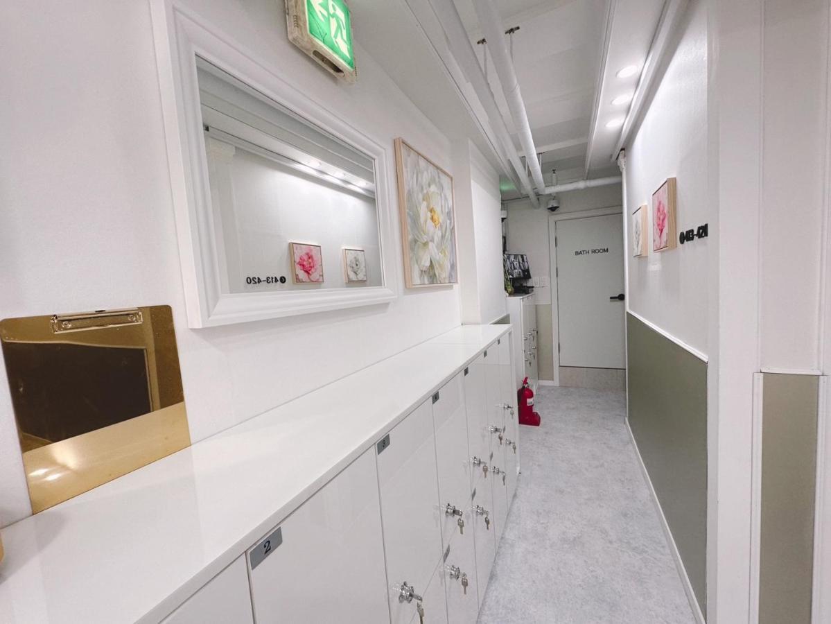 The Bay Cube House Female Only Hotel Guri Bagian luar foto