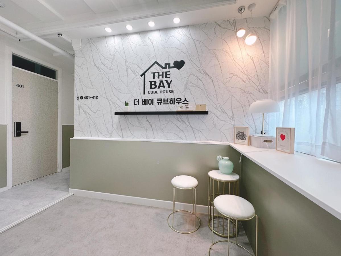 The Bay Cube House Female Only Hotel Guri Bagian luar foto